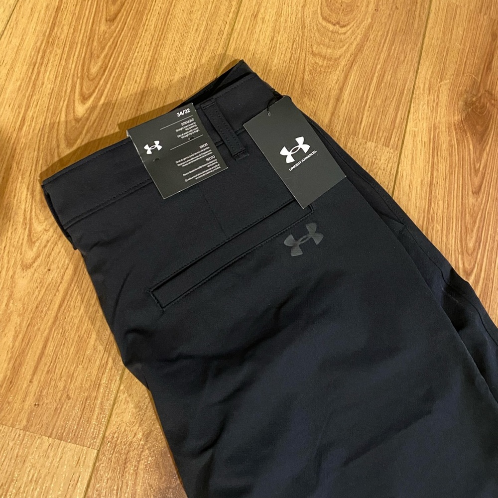 Under Armor straight black golf pants